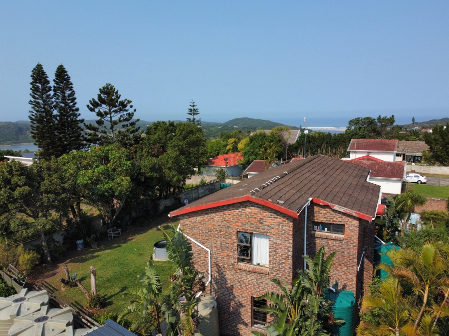 4 Bedroom Property for Sale in Beacon Bay Eastern Cape
